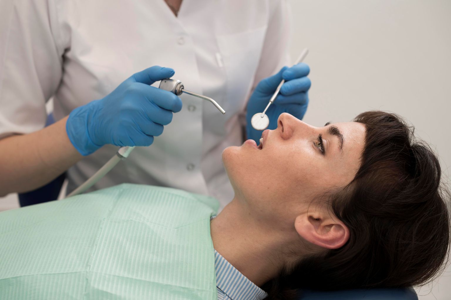 A Complete Guide to Sedation Dentistry for Pain-Sensitive Patients